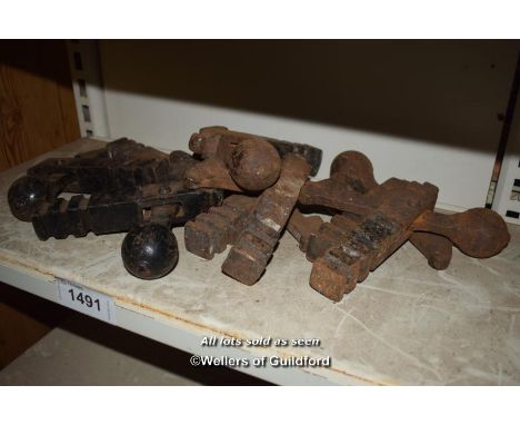 COLLECTION OF CAST IRON GATE CATCHES