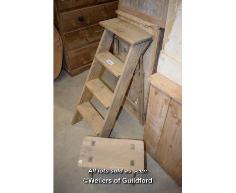 SIMPLE PINE STEP LADDER AND FOOTSTOOL