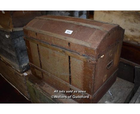 LARGE DOMED TOP TRUNK