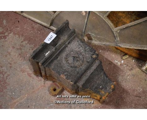CAST IRON HOPPER
