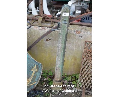 PAIR OF VINTAGE SLAZENGER TENNIS COURT NET POSTS