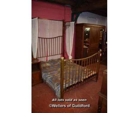 1920'S BRASS DOUBLE BED, HEADBOARD WITH SIDE CURTAINS, TO FIT FIVE FOOT MATTRESS (1559 DISJ)