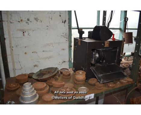 SELECTION OF WEIGHTS TOGETHER WITH AN OLD FILM PROJECTOR