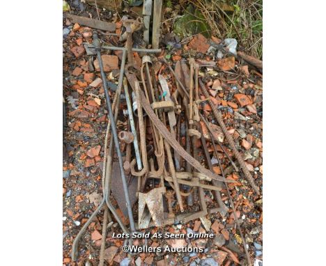 *COLLECTION OF IRONWORK INCLUDING BLACKSMITH TOOLS / ALL LOTS ARE LOCATED AT AUTHENTIC RECLAMATION TN5 7EF