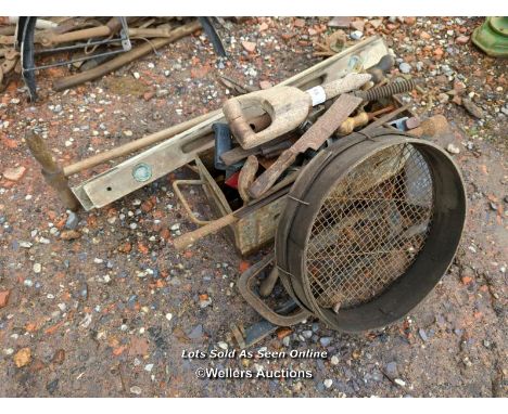 *COLLECTION OF TOOLS / ALL LOTS ARE LOCATED AT AUTHENTIC RECLAMATION TN5 7EF