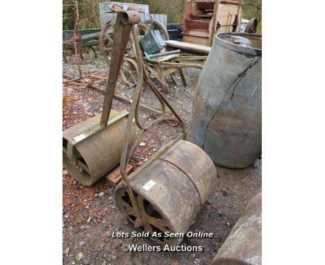 *GARDEN ROLLER / ALL LOTS ARE LOCATED AT AUTHENTIC RECLAMATION TN5 7EF