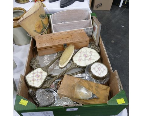 Box of dressing table set, cribbage board, wooden ornaments etc