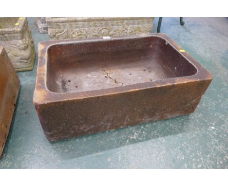 Composite trough, 69 cm x 40 cm x 24 cm