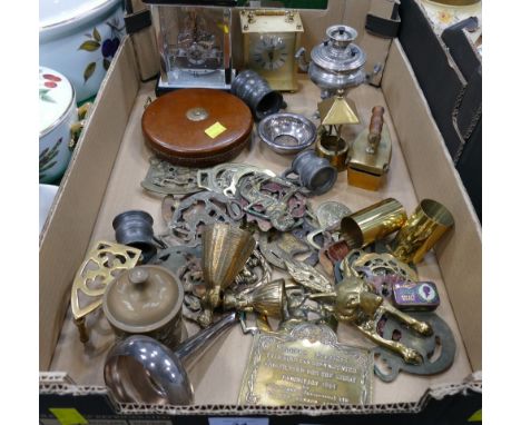 Box of brass and metalware - horse brasses, clocks etc