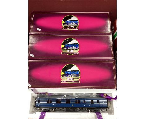 Four M.T.H 'O' Gauge/7mm Two Rail Boxed Ref 22-60058 Coronation Scot Standard Corridor Brake First Coaches, all very good in 
