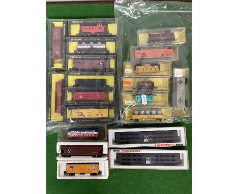 Twenty N Gauge Outline American Rolling Stock items by Bachmann, Atlas and other, mostly boxed.