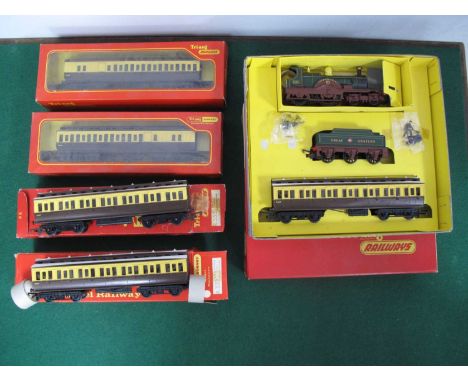 A Triang 'OO' Gauge/4mm Ref No R460 Boxed Class 3031 Dean Single 4-2-2 Train Pack, consisting of a Great Western "Lord of The