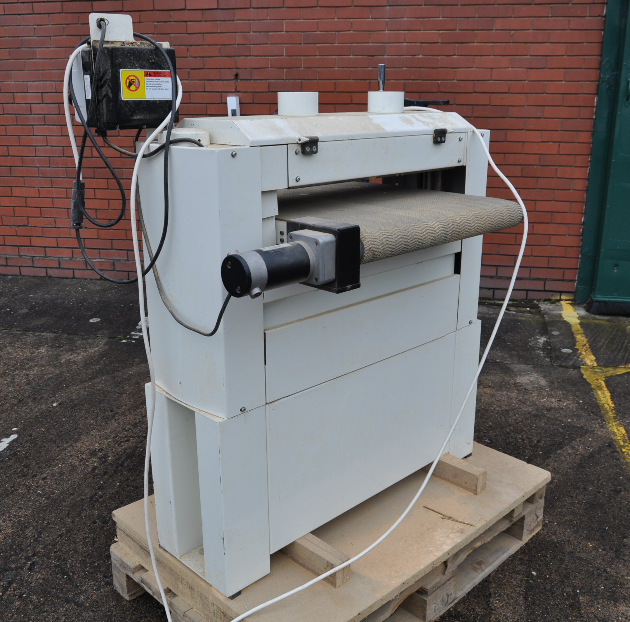 2003/04 Axminster dual drum sander, model 310445, serial no. 0904117