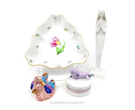 A Herend figural group of two ducks (10 cm long); Herend trinket box and Herend dish and a Rosenthal Madonna figurine (27 cm 