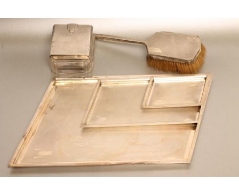 A COMPOSITE FIVE PIECE ART DECO SILVER DRESSING TABLE SET, maker Walker &amp; Hall, Sheffield 1934/5 (trays), 1937 (box cover