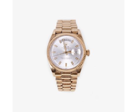 Rolex - a gentleman's 18 carat yellow gold Oyster Perpetual Day Date Superlative Chronometer wrist watch, 28mm dial with rais