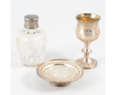 George IV silver travelling chalice and paten, Jonathan Hayne, London 1831, the chalice with an ogee bowl and knopped stem, c