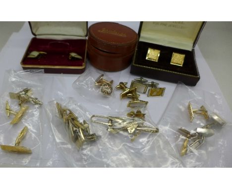 Cufflinks and tie pins