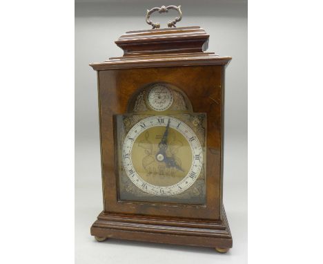 An Elliott mantel clock, 21.5cm