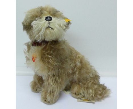 A Steiff Terrier Dog, Treff