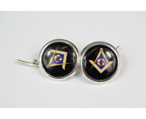 A Pair of Silver and Enamel Masonic Cufflinks, approx 10 gms.