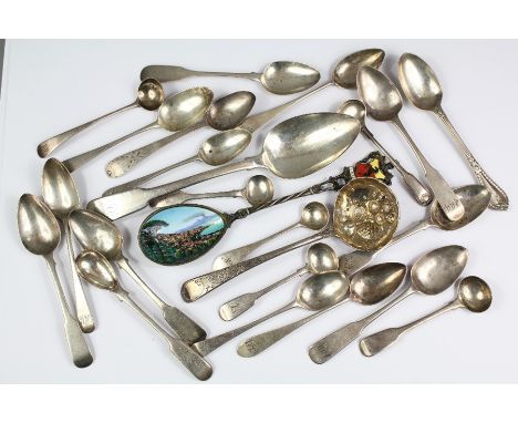 Miscellaneous Silver Spoons. This lot includes a Georgian silver sugar spoon, London hallmark dated 1793 mm IL (possibly John