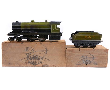 1927-1935 Bowman O Gauge live Steam 4-4-0 tender locomotive. A clockwork example in lined Apple green livery, RN4472 (Flying 