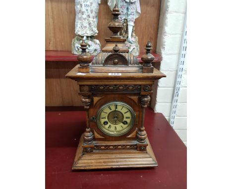 ANTIQUE MANTLE CLOCK 
