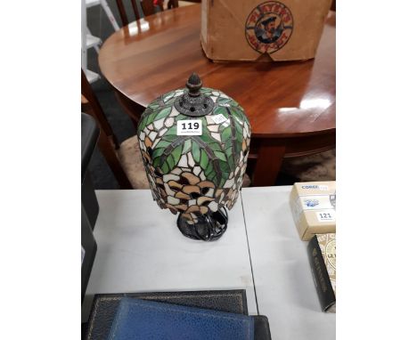 TIFFANY STYLE LAMP 