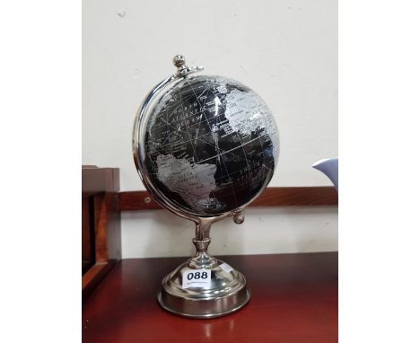 SMALL WORLD GLOBE 