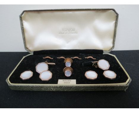 A mid 20th Century cased cufflink and button set with mother of pearl detail 