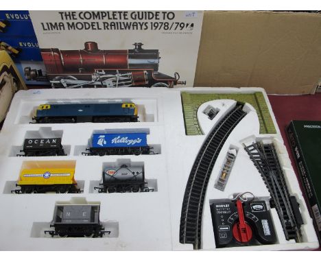 Hornby 'OO' Gauge R876 Hymek Freight Set, including Hymek locomotive in BR blue R/No D7063, five rolling stock items, track (