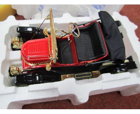 A Franklin Mint 1:16th Scale Diecast Model 1911 Stanley Steamer, with tag, not literature, boxed.