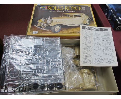 Revell 1:16th Scale Plastic Model Rolls-Royce 1934 Phantom II Continental Kit, unstarted, parts in bags, boxed.