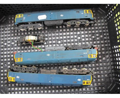 Three 'OO' Gauge/4mm Class 47 Unboxed Diesel Locomotives, BR blue, Lima R/No D1559,plus two Hornby R/No's 47421 and 1772 fair