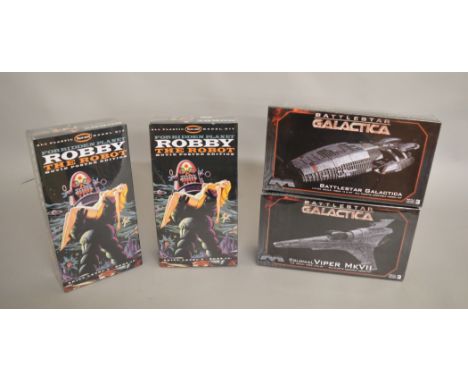 Ex Shop stock - 4 model kits which includes; x2 Forbidden Planet Robby The Robot, Battlestar Galactica and Viper MKVII (4).