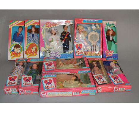 11 vintage Sindy dolls by Pedigree, which includes; Sindy Space Fantasy, Sindy Starlight, Sindy Trend Setter, Marie, Mark etc