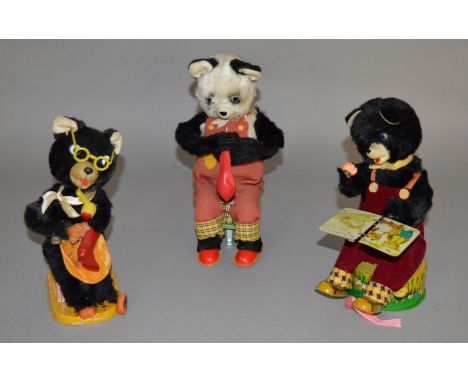 Three unboxed vintage Japanese battery operated tinplate toys including an Alps (Japan)  Bear figure blowing up a balloon,sea