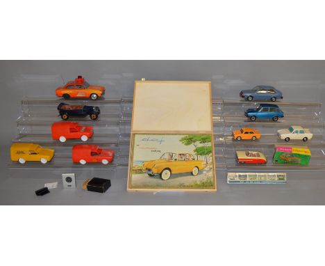 A vintage boxed Kolibri Nr. 689/1 Daf Variomatic Jigsaw Puzzle, scarce item, appears complete, G+ in G+ card box with illustr