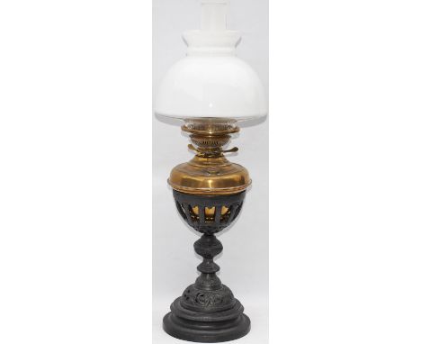 Great Western railway Table lamp complete with reservoir, burner, glass chimney, glass shade and cast iron base which has GWR