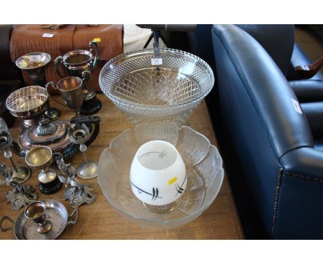 A large moulded glass punch bowl and a glass lamp shade 