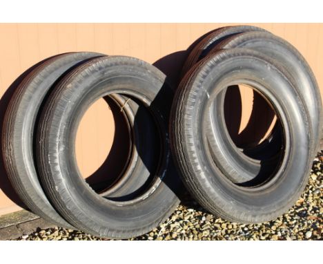Set of five Dunlop gold seal 5.25/5.50/186PR tyres (5) 