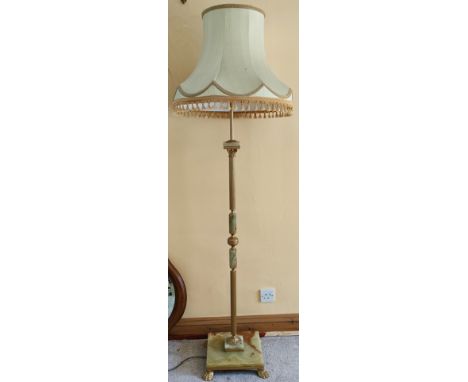 Onyx column form standard lamp. App. 148.5cm H

Used condition, not tested for working 