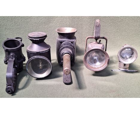 LAMPS AND LANTERNS INCLUDING BRASS COACH LAMP, "THE PREMIER LAMP" RAILWAY LAMP, "LUCAS CALCIA CADET" LAMP ETC

All in used co