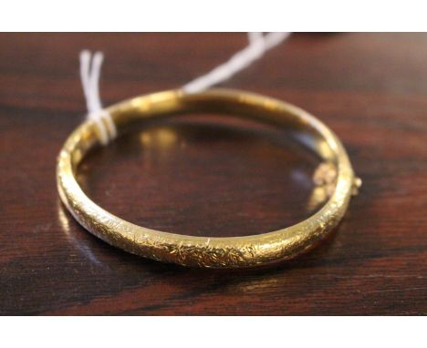 Ladies 9ct Gold plated Bangle 