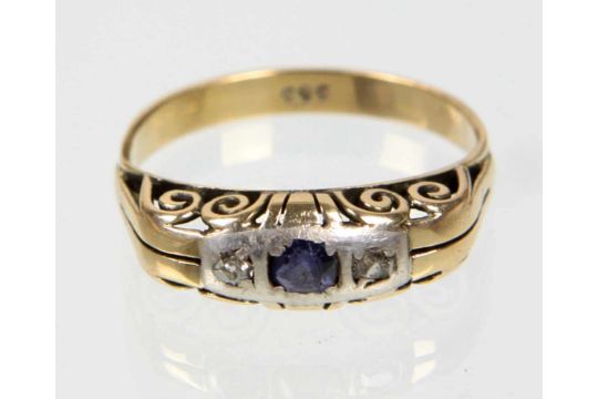 Art Deco Saphir Ring In Gelbgold 333 8 Karat Gearbeitet U Punziert Bruckenring Mit Gerollter