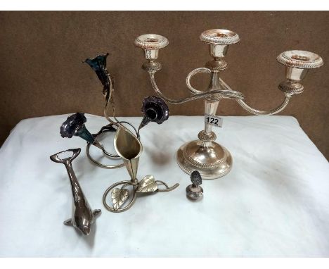 A quantity of silver plate including 2 epergne