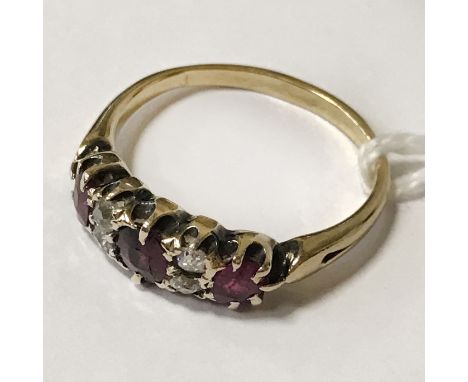 18CT YELLOW GOLD RUBY &amp; DIAMOND RING - SIZE N