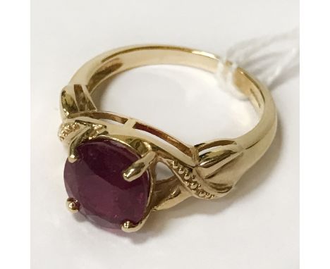 18CT GOLD MAJESTIC RUBY RING - SIZE M