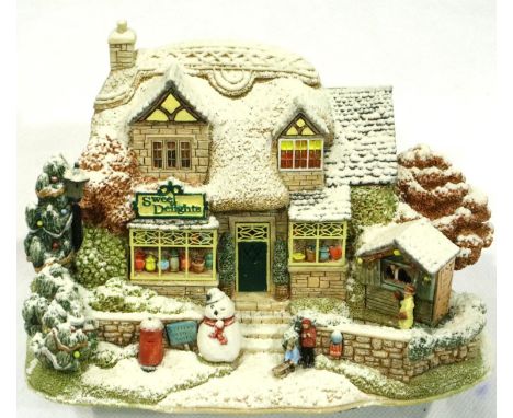 Boxed Lilliput Lane Christmas lights at Sweet Delights with deeds, no chips or cracks, 14 x 10 cm. P&amp;P Group 2 (£18+VAT f